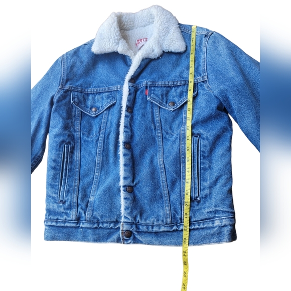 ❌SOLD❌ Vintage 80’s Levi's Sherpa Lined Denim Trucker Jacket 36R FLAW - Picture 9 of 9